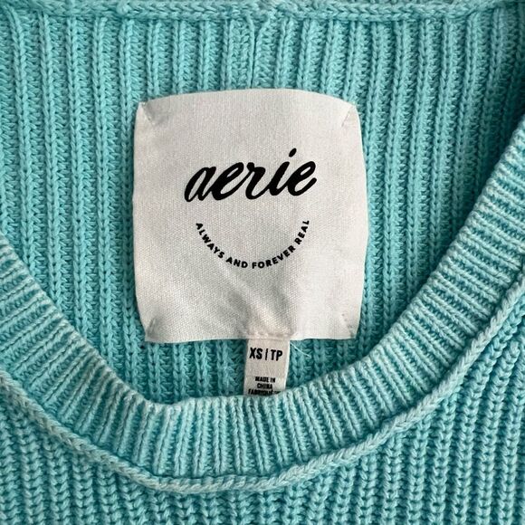 AERIE Beyond Cropped Sweater XS Oversized Faded Blue Chunky Knit Casual Cozy - Picture 2 of 8